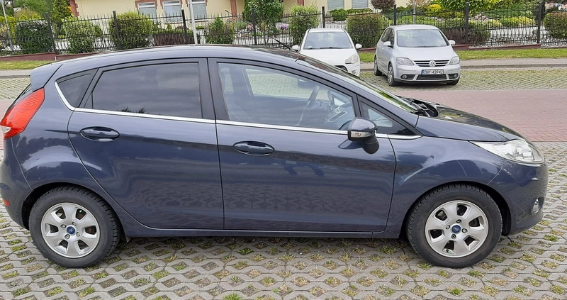 Ford Fiesta cena 19950 przebieg: 135000, rok produkcji 2011 z Nysa małe 154